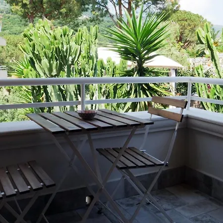 Talia 아파트호텔