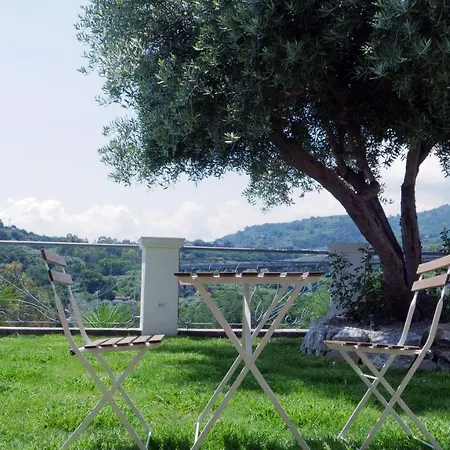 Talia 아파트호텔